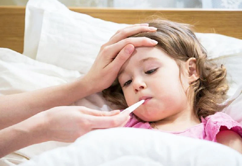 Hướng dẫn chăm sóc trẻ mắc bệnh cúm tại nhà