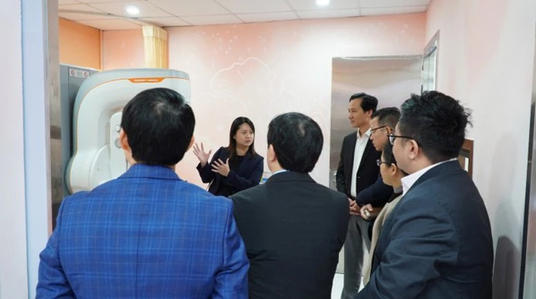 Công nghệ tiên tiến trong chẩn đoán ung thư vú lần đầu tiên có ở Việt Nam